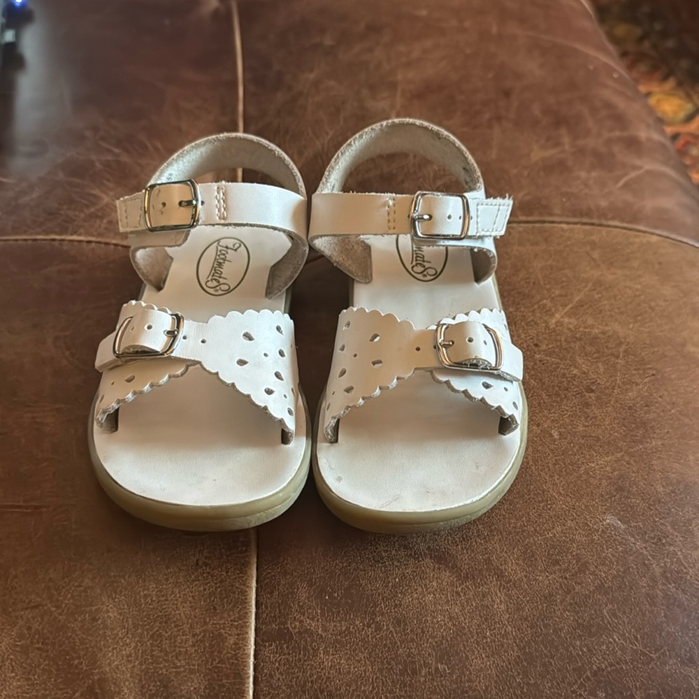FOOTMATES “Ariel” White Sandal Size 8
